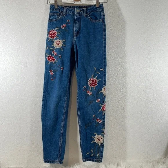 TOPSHOP MOTO Mom Floral Embroidered Boho Jeans Size 25x32 Blue Cotton Denim - Picture 3 of 11